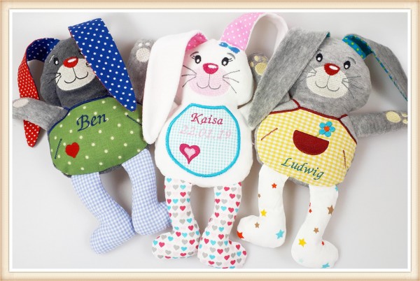 Hasenmädchen mit Schleife